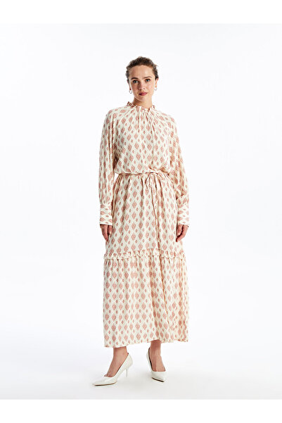 LC Waikiki Długa sukienka z wzorem i stójką z falbanami