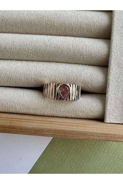 ringbox Pembe Damla Taşlı Vintage Gold Yüzük