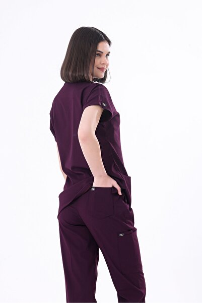 EGEUNIFORM بدلة Elite Lycra Plum Flex الجديدة - جيب البضائع، جيرسي الطبيب والممرضة، الزي الرسمي للنساء والرجال