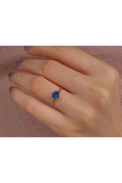 Sirius Pırlanta Pırlanta Ve London Blue Topaz Taşlı Rosetta Yüzük