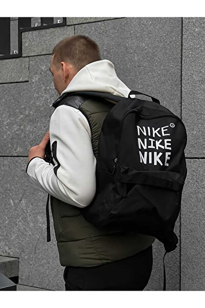 Nike 25-litarski crni ranac