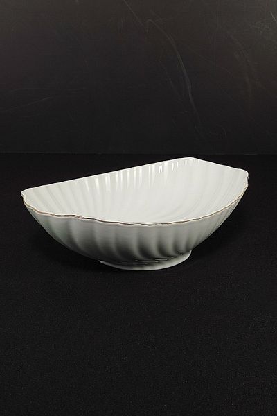 ROY KING Gilded Carmen Porcelain Oval Salad Bowl