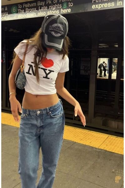 BİQ & TAQ BUTİK I Love NY Λεπτομερές λευκό μαύρο Crop Top Μπλούζα κορμάκι