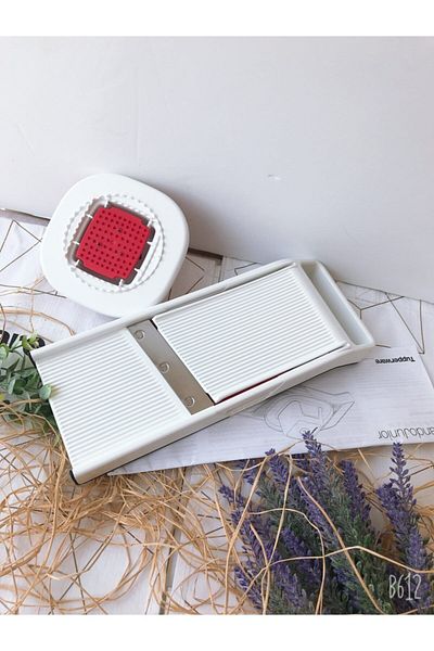 Tupperware Practical Slice Slice