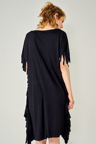 AQE FASHION Γυναικείο μαύρο τουνίκ με φούντες στο πλάι και στα μανίκια