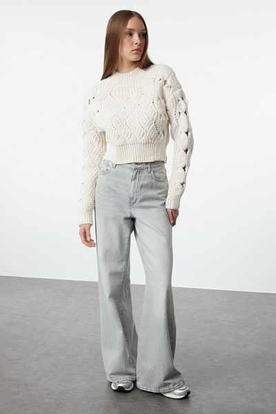 Trendyol Collection Kerékpáros nyakú áttört perforált kőből készült kötött pulóver - TWOAW25KZ00173