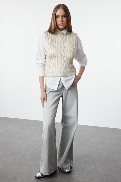 Trendyol Collection Foiled Printed Ecru Knitwear Sweater - TWOAW25SV00019