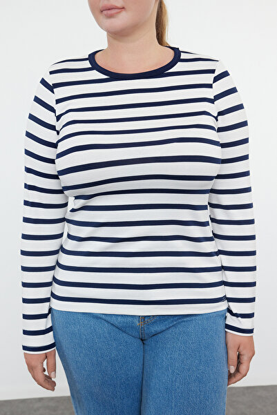 Trendyol Curve Premium Viscous Soft Fabric - Flexible Fitted Navy Blue Striped Block Size Blouse