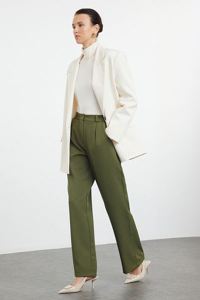 Trendyol Collection Hose aus plissiertem Stoff mit hoher Taille und weitem Bein – Dark Khaki TWOAW21PL0076