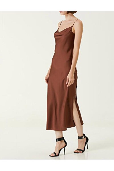 LUSSO Yırtmaç Detay Kahverengi Saten Elbise