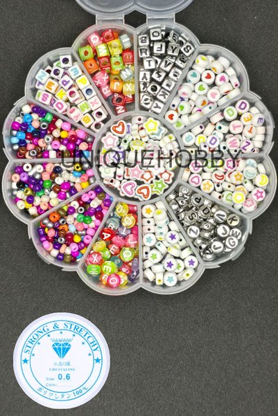 uniquehobby 13 Compartment Daisy in Box - Sand and Letter Bead Set