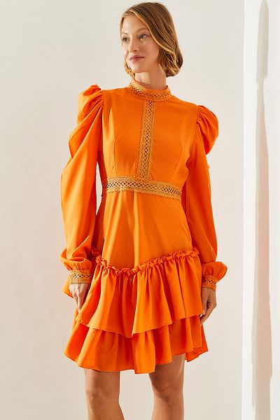 Bianco Lucci Γυναικείο φόρεμα με λεπτομέρεια Guipure RuFFle - 22200 60251491