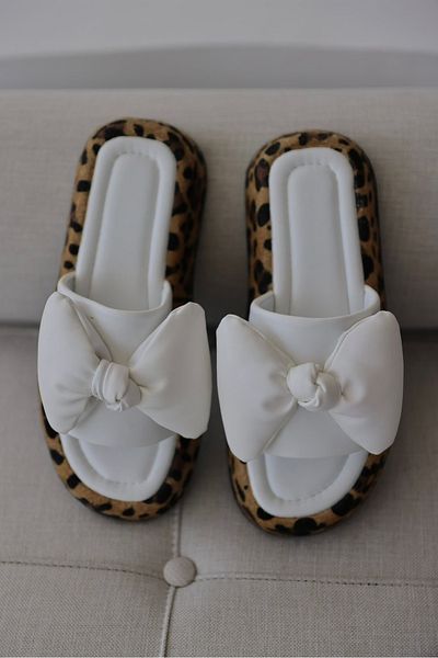 selinshoes Marsha Bow Detailed Leopard Sole Women's Slippers - White