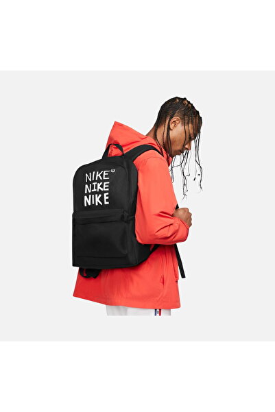 Nike 25-litarski crno-beli ranac