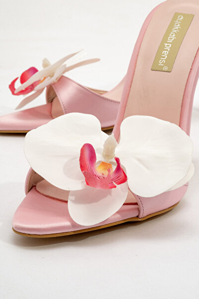 AYAKKABI PRENSİ Lily Flower Detailed Powder Satin 10 cm Dámské pantofle, pantofle na podpatku