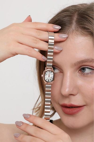 OQQO Lilith Roman Women's Wristwatch - Silver Cord, Rose Dial