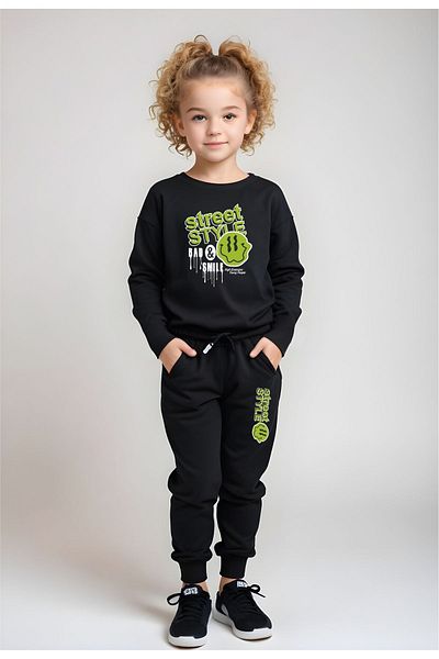 FYK COLLECTİON Комплект от еластична пижама с горнище и долнище за момичета, щампован с букви и талия