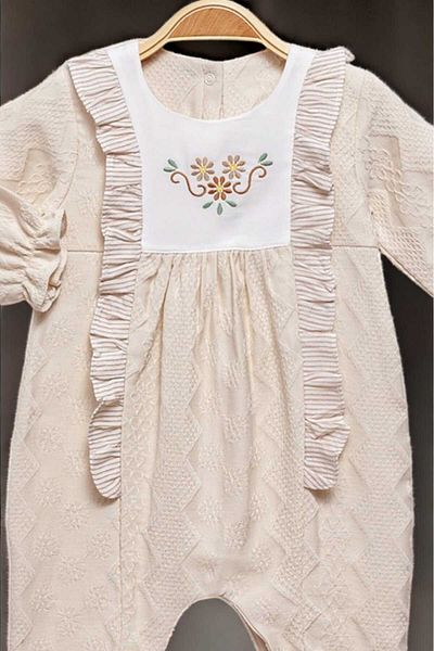 dinamik çocuk 0-12 Months Floral Embroidered Pique Fabric Jumpsuit with Snaps at the Bottom