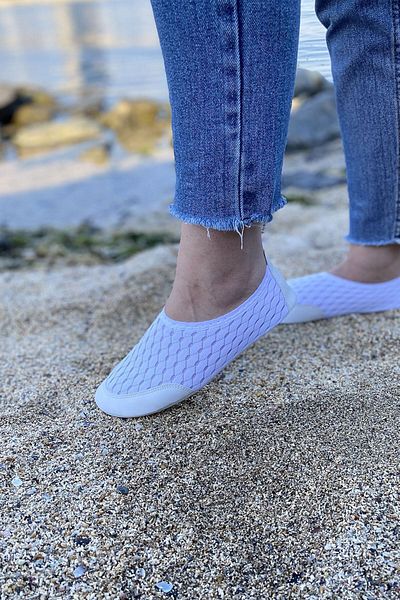 Live Success Unisex Thick Soled Orthopedic Insole Multi-Purpose Sea Shoes Pool Beach Garden Home Shoes