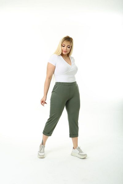 Esina Women's Diver / Scuba Fabric Capri Pants