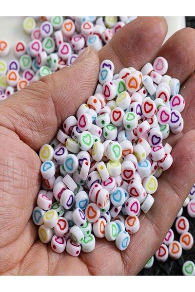 312 KONSEPT Mărgele acrilice colorate - 50 bucăți cu detaliu de inimă