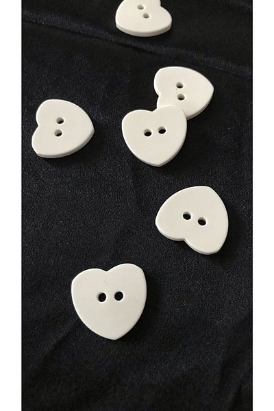 Ozpas White Heart Shaped Button - 2 Cm, 1 Pack of 10 Pieces, Two Holes