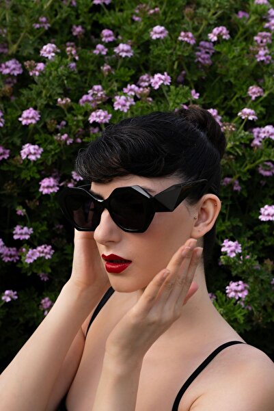 Polo55 Nairobi Black Geometric Oversize Women's Sunglasses