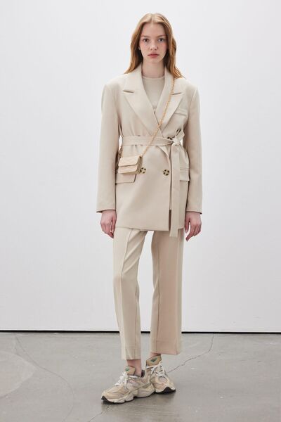 Manuka Düz Kesim Kumaş Pantolon Koyu Bej