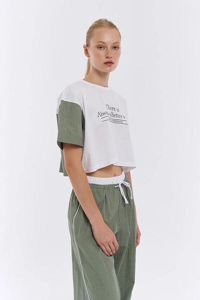 Quzu Tricou crop cu dungi albe