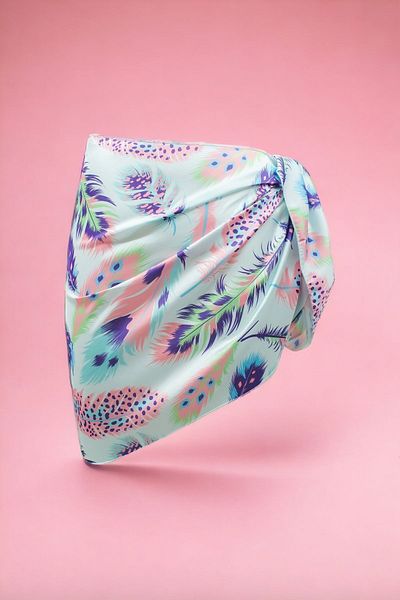 pistore Rochie de plajă din satin, albastru de apă, roz, sezon nou - Pareo scurt cu model cu pene