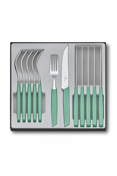 Victorinox ???6.9096.12w41.12 Swiss Modern 12 Piece Table Set
