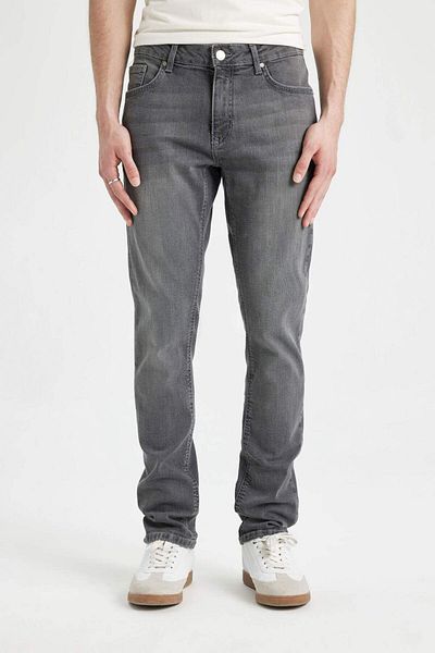 DeFacto Pedro Slim Fit Στενή Εφαρμογή Κανονική μέση με στενό πόδι Jean παντελόνι A6946ax23au