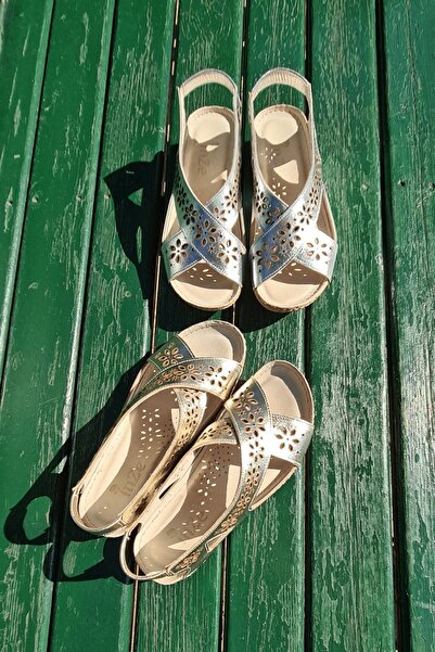 İNZE AYAKKABI Gold Laser Cut Genuine Leather Sandals Model Orchid
