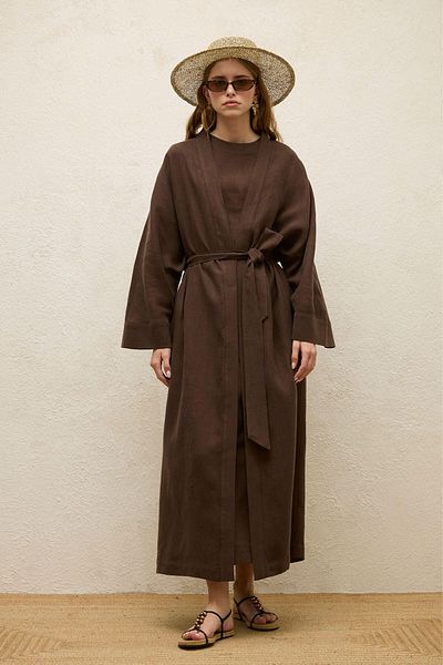 Manuka Bitterbraune lange Kimono-Jacke aus Leinen