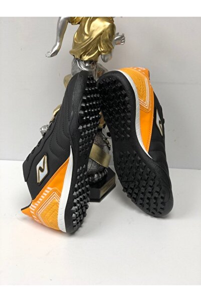 Lion Кавказькі Чорно-жовті багатофункціональні футбольні бутси для гри на штучному покритті