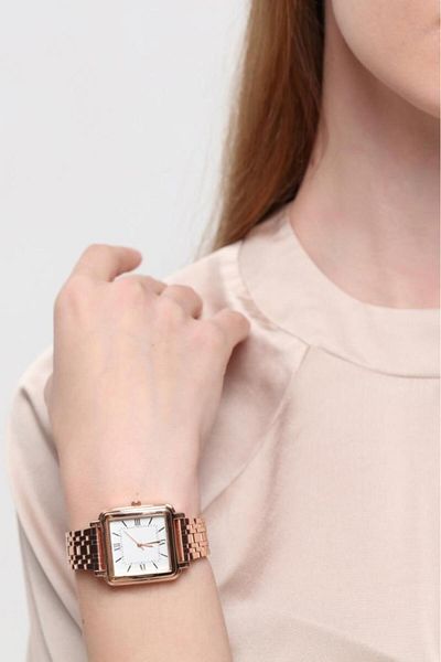 OQQO Daisy Rose Cord Square Case Roman Numeral Women's Wristwatch