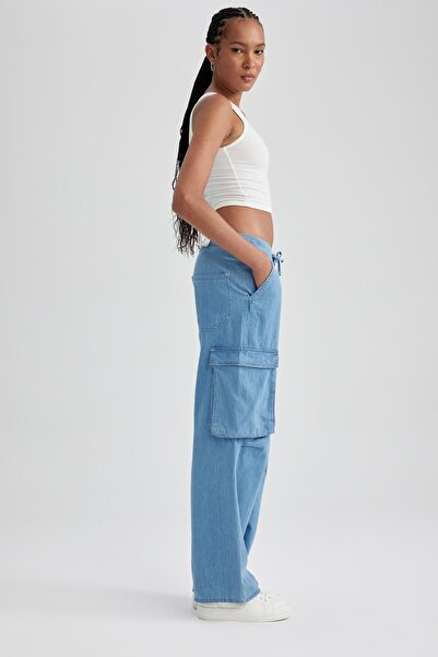 DeFacto Straight Fit Straight Leg Cargo Pockets Regular Waist Long Jeans Washed Pants B1895Ax23Hs