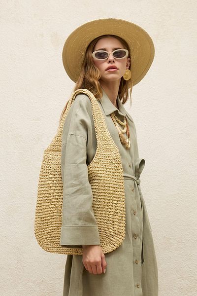 Manuka Beigefarbene Shopper-Tasche aus Korbgeflecht