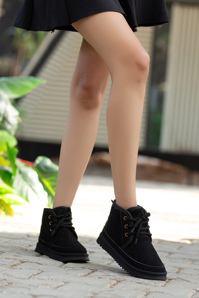 ELLOLİTA LUXURY SHOES Mini İçi Kürk Astarlı Siyah Alçak Taban Bağcıklı Rahat Kadın Bot