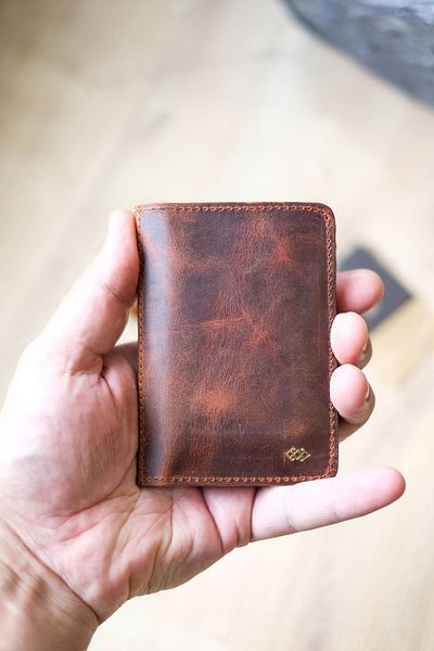 naft Unisex Cypress 6 2 Vertical Card Holder Wallet - Tan