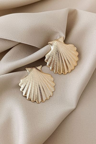 COSİTA Gold Metal - Oversized Wavy Trendy Oyster Earrings