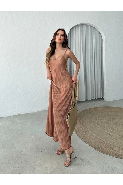 İLKCET MODA Φόρεμα μίντι πλισέ με επένδυση