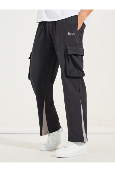Styli Contrast Panel Cargo Pocket Relaxed Fit Joggers