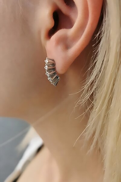 Utku Kuyumculuk 18 AYAR 0,85 CT PIRLANTA TAŞLI ÖZEL TASARIM BEŞTAŞ KÜPE