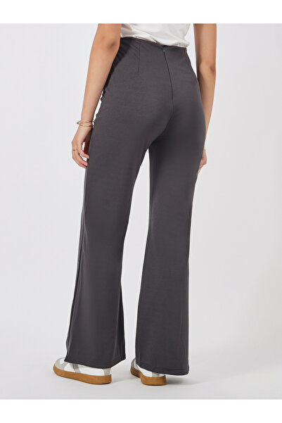 Styli Draped Wide Leg Pants with Pintuck