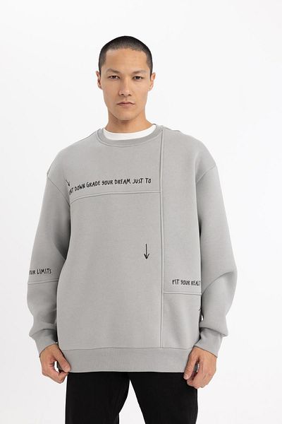 DeFacto Oversize Wide Fit Crew Neck Back Printed Sweatshirt C0004Ax23Wn