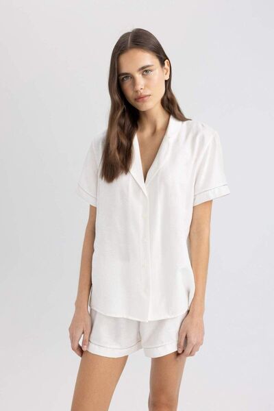 DeFacto Fall In Love Regular Fit Satin Casual Short Sleeve Pajamas Top Z9486az23sm