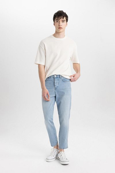 DeFacto Slim Tapered Fit Slim Fit Jeanshose mit normaler Taille und schrumpfendem Bein B8323ax24sm