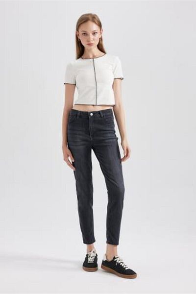 DeFacto Rebeca Skinny Fit Regular Waist Narrow Leg Long Length Jean Pants B1933ax23au
