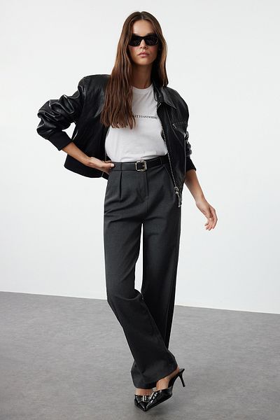 Trendyol Collection Pantaloni din țesătură cu centură antracit cu tăietură dreaptă/dreaptă TWOAW25PL00046